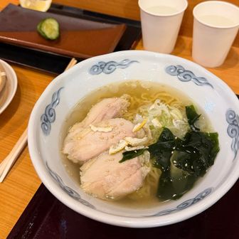 温泉と鶏塩ラーメン。沁みました✨