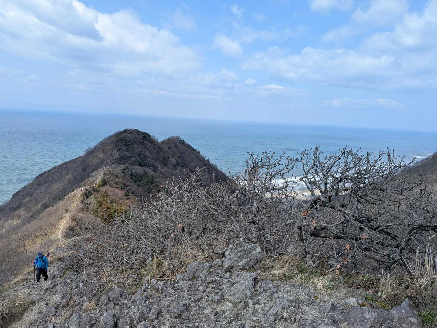 海が綺麗で足元見てられないわ😅