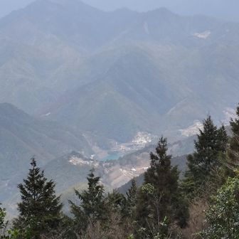 熊野古道 小辺路 果無集落が見えてきました