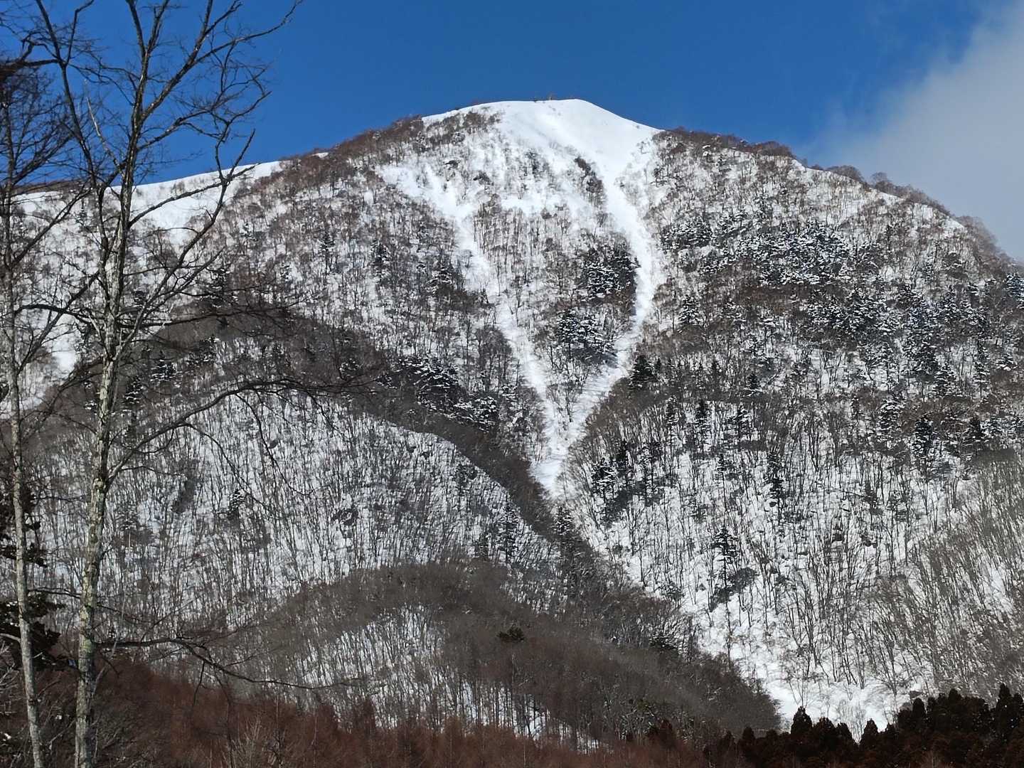 飯縄山がクッキリ