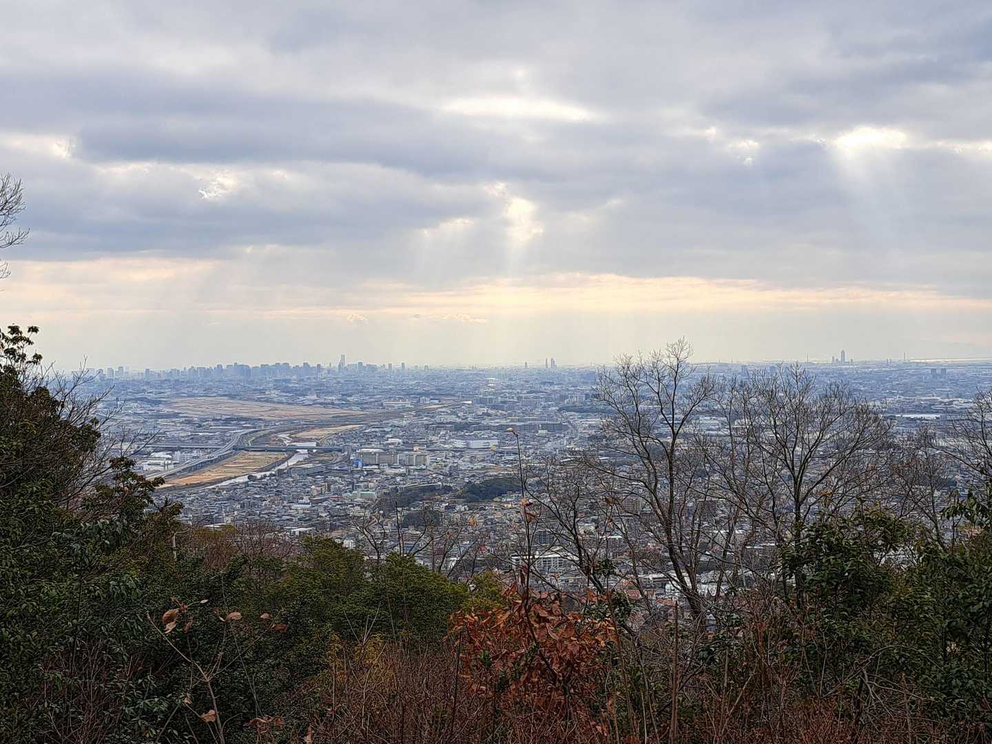 石切山からの展望
伊丹空港方面