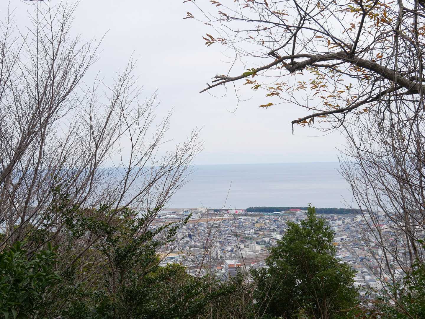 木々が邪魔して残念な景色
「以前の長谷山やん」って（笑）