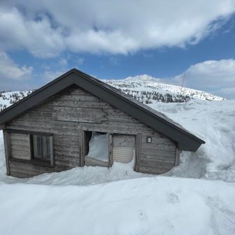 小屋の入り口確認。