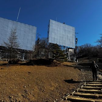NHKの反射板と思いきや、山梨放送らしい😉
教えてもらいました
