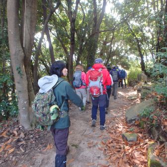 天徳寺へ向かい解散する（自身は塚原で解散）