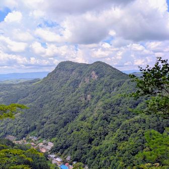 生瀬富士が見えた♪
この後、急に雨☔