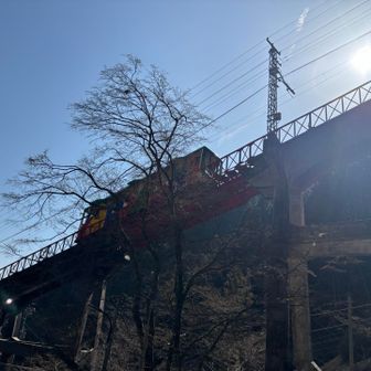 ケーブルカーを見送る。