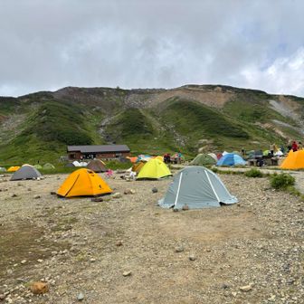 ここのキャンプ場にはめっちゃ沢山の外国人（タイ？インドネシア？）がきてました。ブームなんでしょうか？