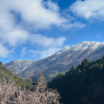 駐車場付近から高見山