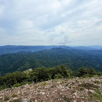 低山ながら眺めは秀逸です