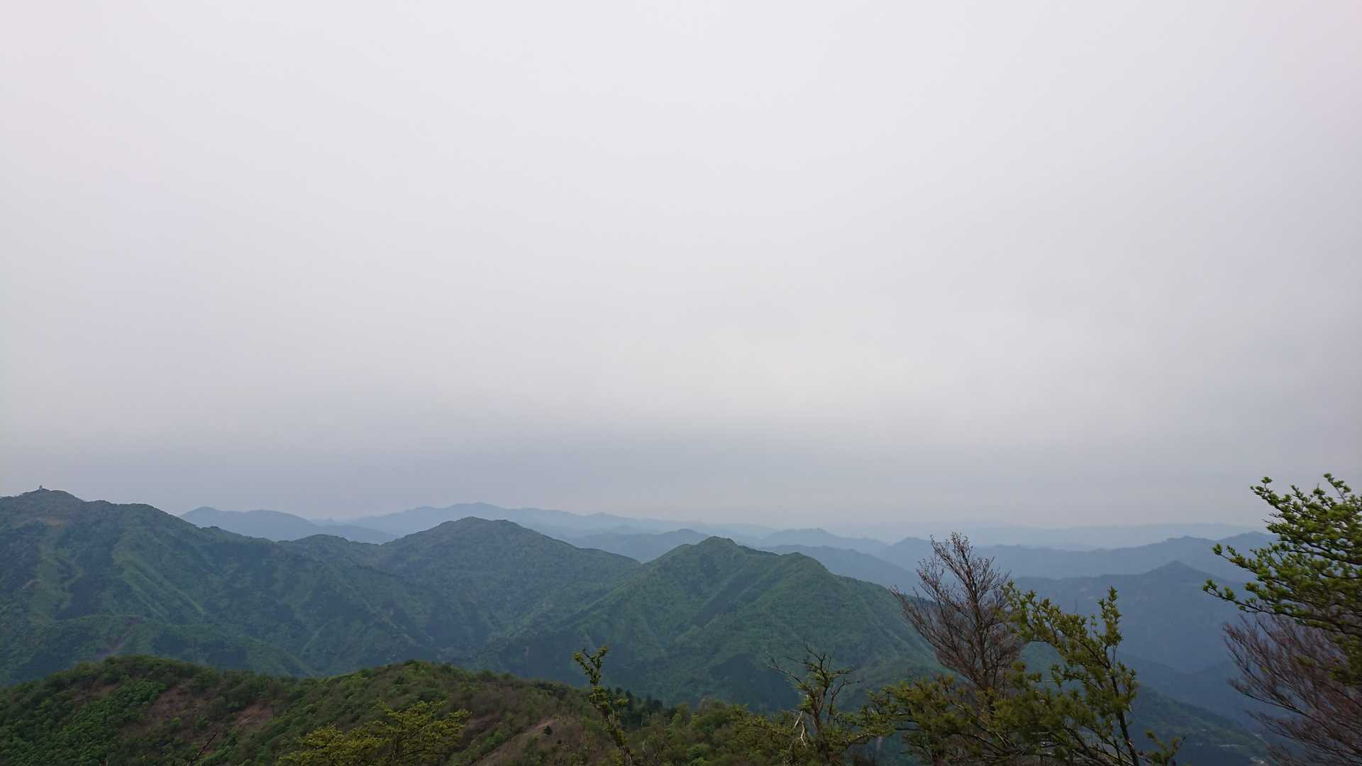 高丸山登山口-三つ尾の峠-高丸山-雲早山 周回コースの写真