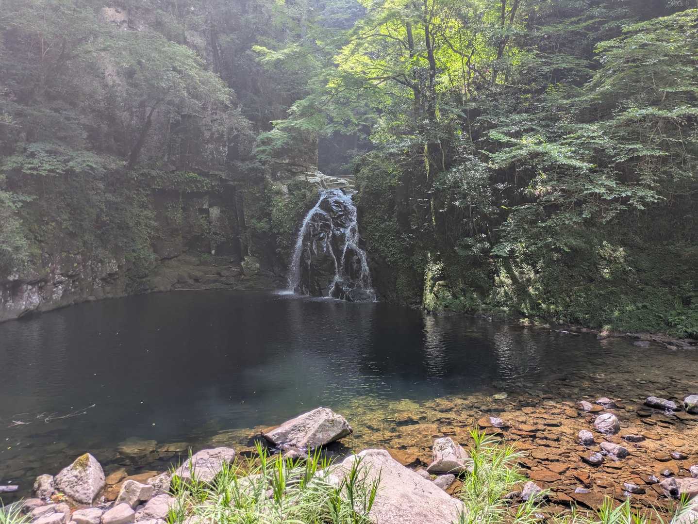 【赤目四十八滝】数々の滝・岩・淵が連続する変化に富んだ山歩道の写真