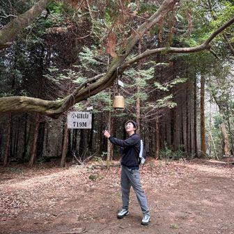 鐘を鳴らして～

すぐ降ります。
我らはお腹がすいた！！