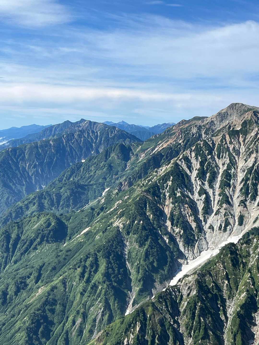 鹿島槍の横に槍ヶ岳〜🥰