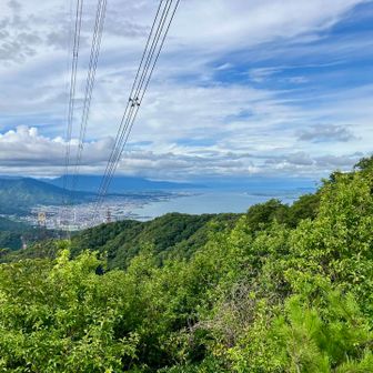 休憩所から山頂まではジョグ🏃‍♂️