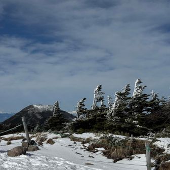 蓼科山方面、雲が出てきました