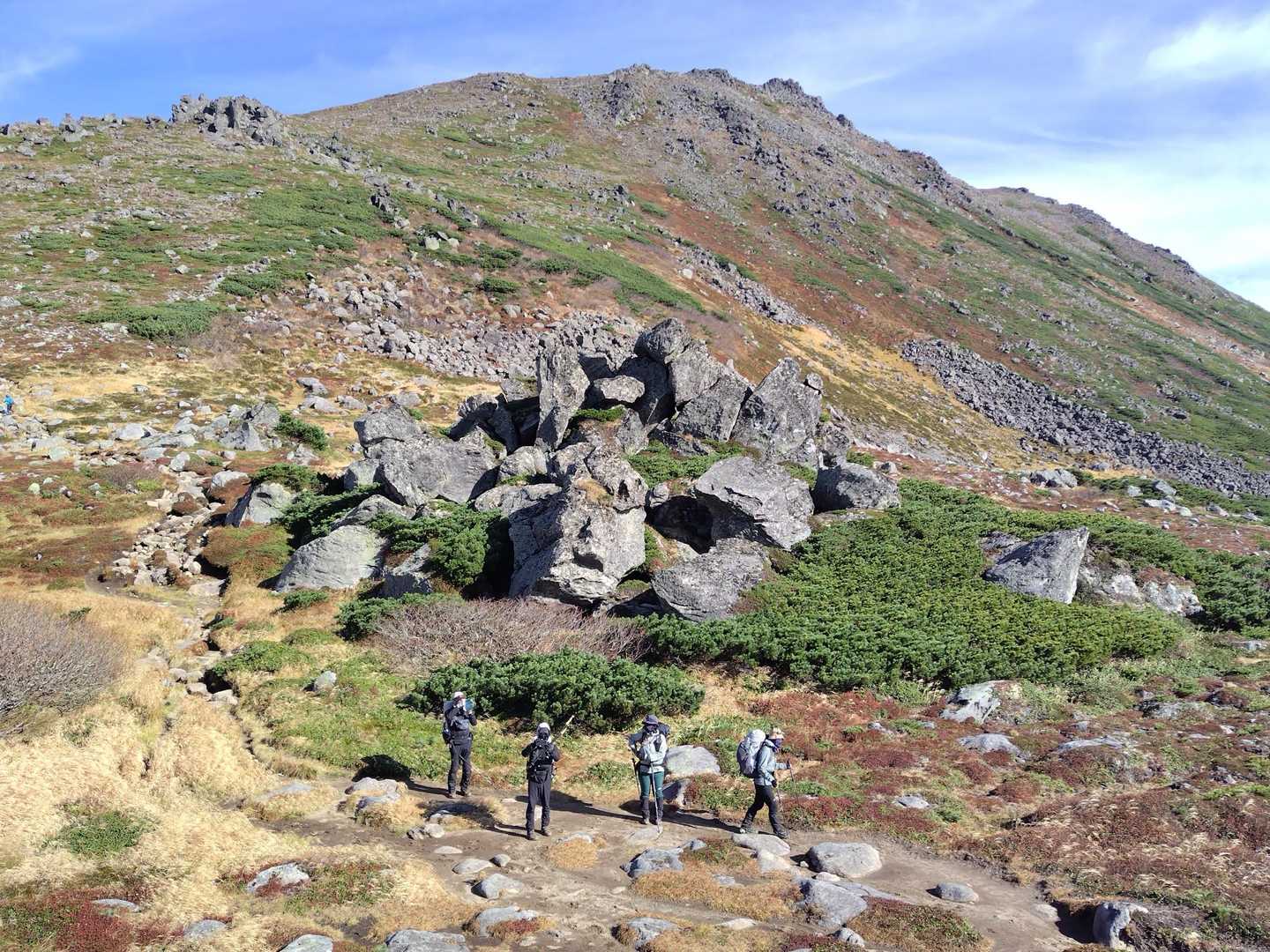 トムラウシ公園側から見るトムラウシ山⛰️