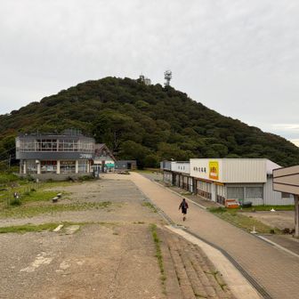 ㊗️ですが空いてます〜
この時間だからかもだけど
台風気になるよね😇