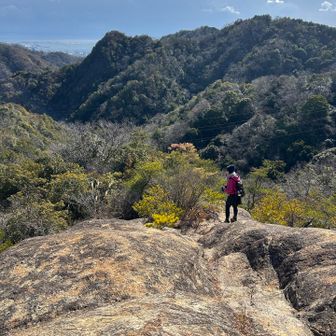 寒すぎて
もうニット帽はいつのまにか私の所有物に🤭
