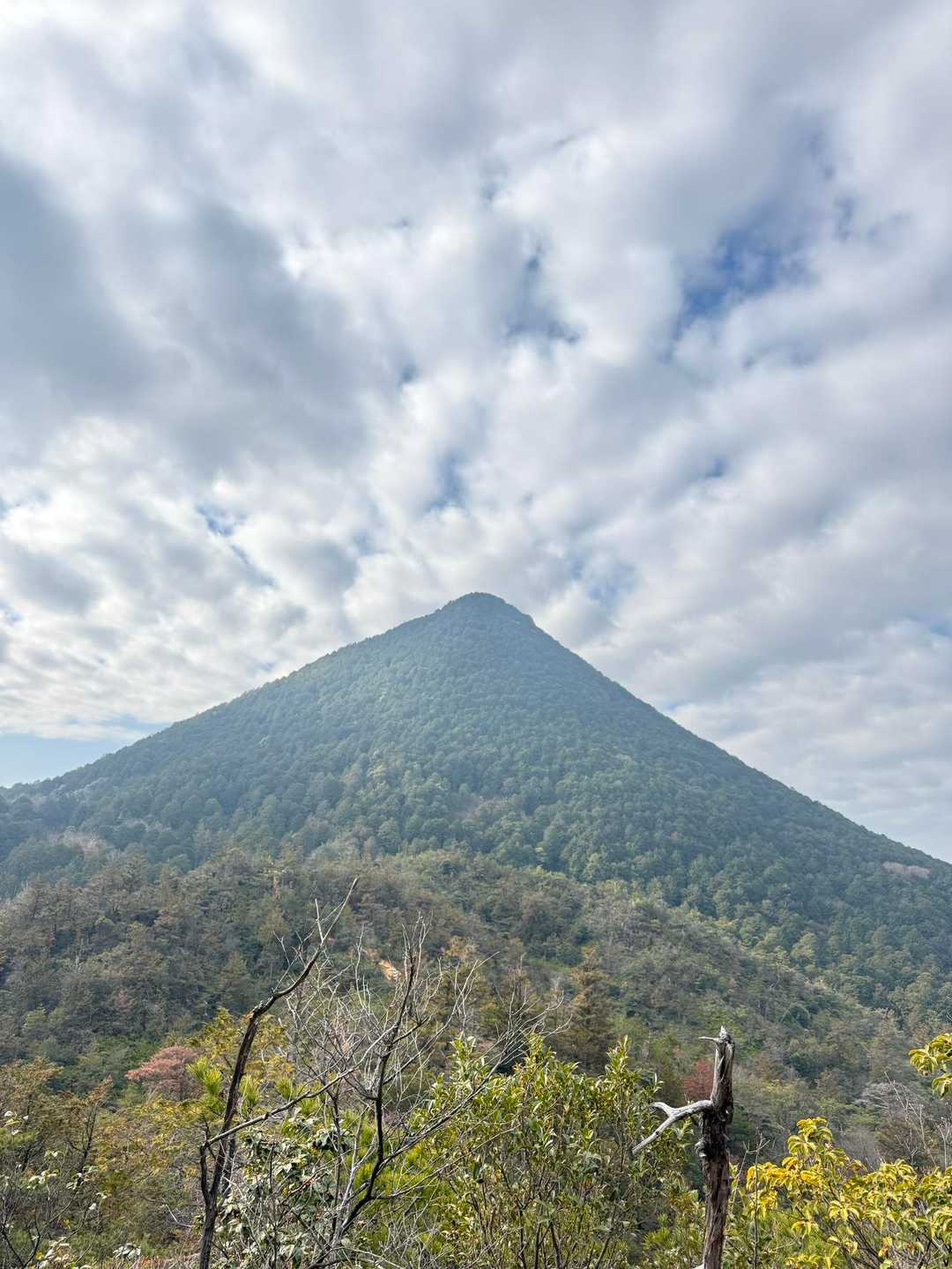 この角度からの近江富士は綺麗でした！