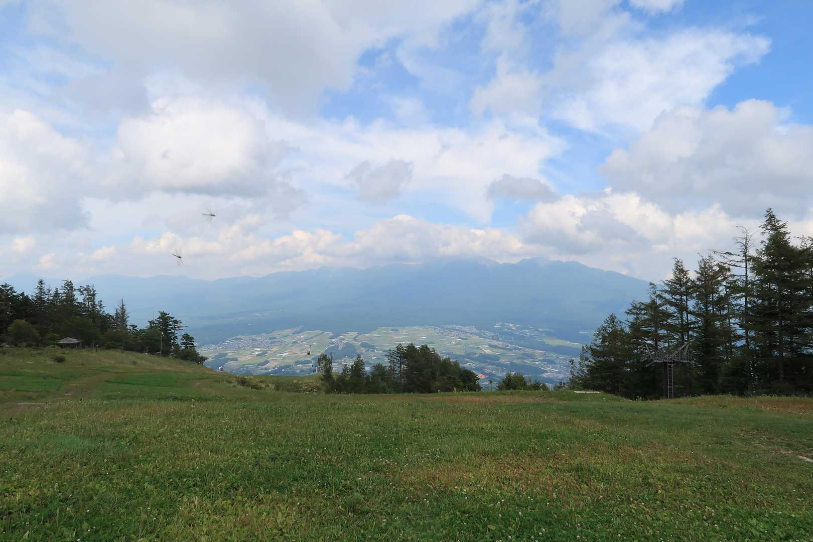 ちょっと雲がかかっていますが、八ヶ岳。
ここで帰ろうと思っていましたが、つい・・。