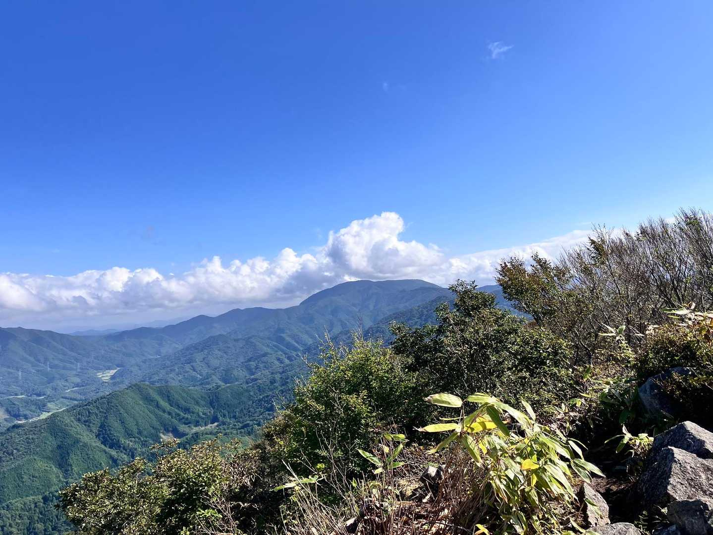 大万木山ですかね。1時間くらい独り占めでいい時間を過ごせました😆スッキリした！