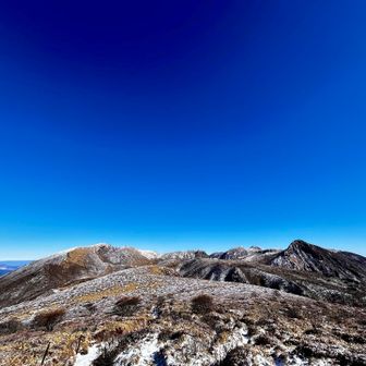 遅めに登ったからかほとんど人いない
