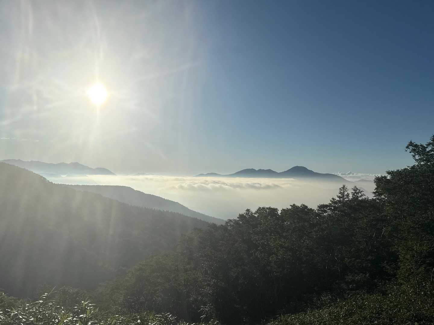 雲海が素晴らしい
後から調べると石狩連峰、石狩岳(二百名山)かな😳