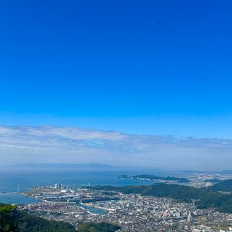 雨の森展望台から