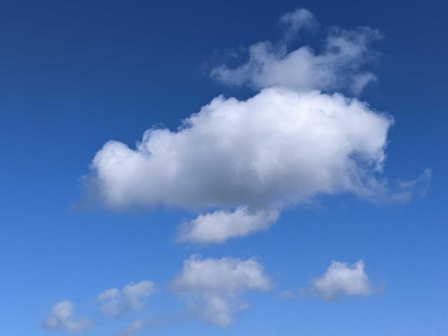 ☁
