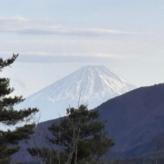 富士山、さっきよりよく見えてるね🗻