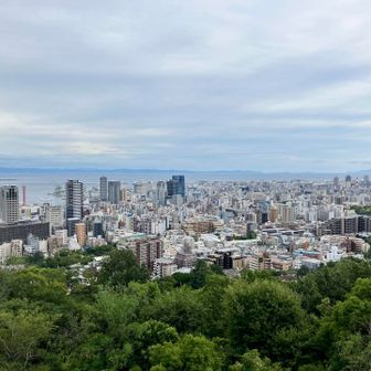 諏訪山⛰️山頂から