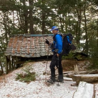 山頂といっても山名板無し