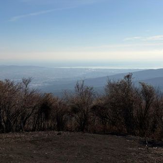 江ノ島方面。さ、下界に戻って年越しの買い出し&仕込みだ💪