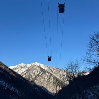 ロープウェイ🚡の下を歩く
乗らずに下りてるってなんか嬉しい！