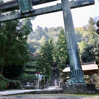 妙義神社まで⛩️戻って来た！！
参道も凄く立派。　妙義に来たら神社参拝はマストです〜♪