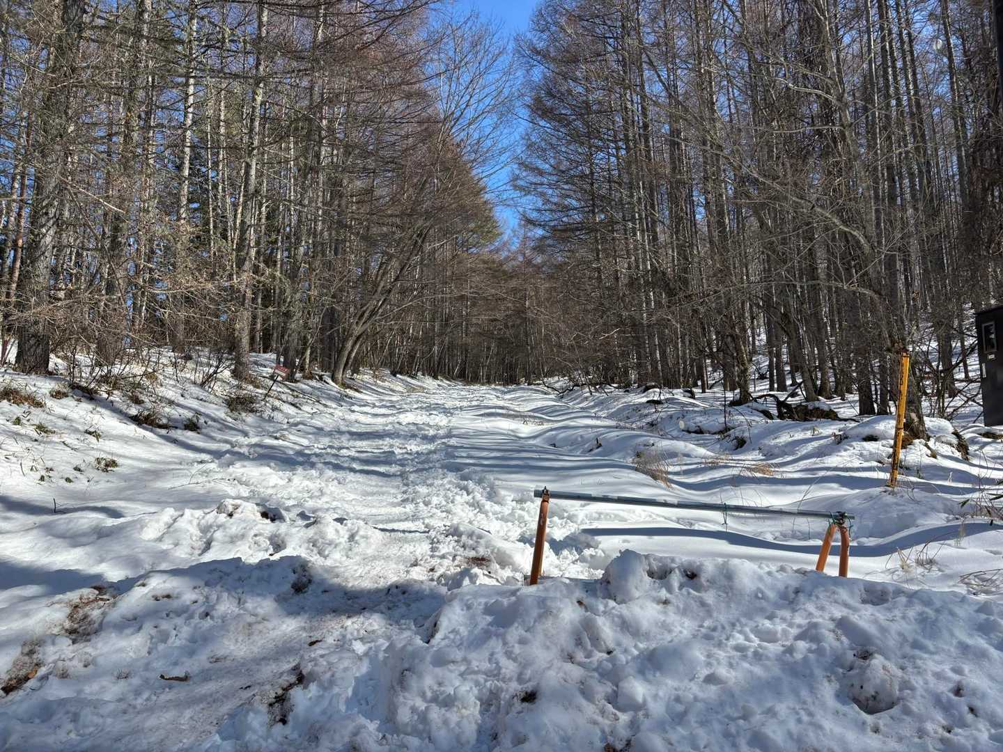 帰って来ました〜途中アイゼン引っ掛けて派手に転ぶハプニングもありましたが、無事に帰って来ることが出来ました😮‍💨電熱ゴーグルも試せて良かったです🥽やっぱりどれだけハイクアップしても曇らないというのは素晴らしいですね👍
ありがとうございました♪