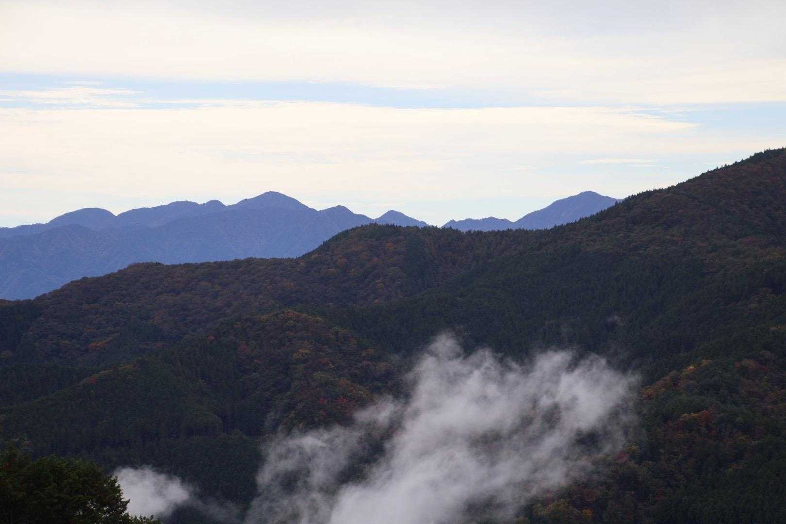 浅間尾根登山口バス停-人里峠-浅間嶺-時坂峠-払沢の滝入口 縦走コースの写真