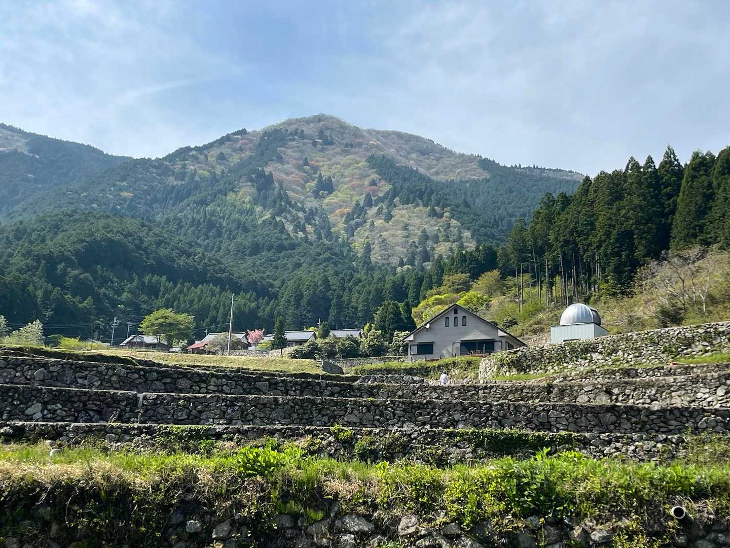 登った千ヶ峰と岩座神の棚田と天文台