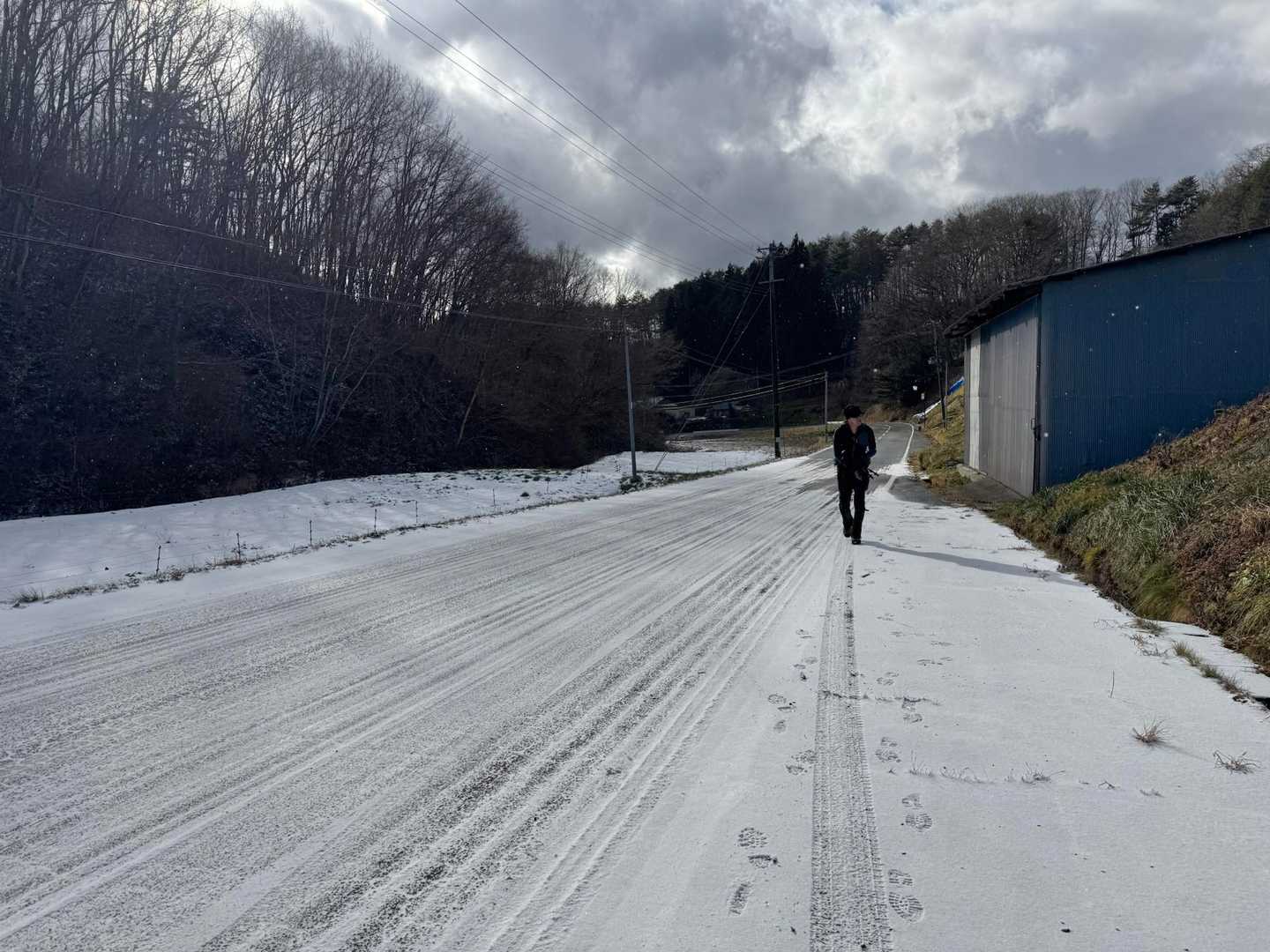 雪が舞い降りてきた𓈒 ❅ *