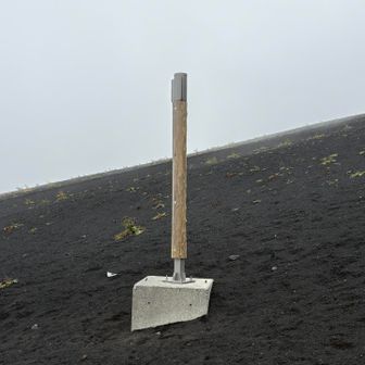 次郎坊を通過。
閉山期間中なので標識は撤去されてる⤵️