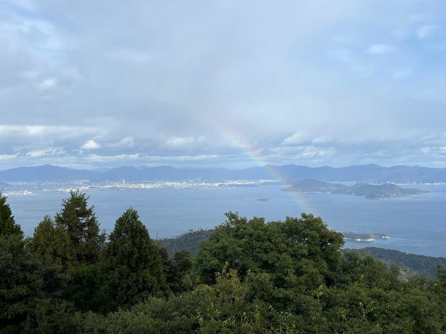 お天気雨☔が降って🌈