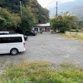 文化洞トンネル駐車場からスタート