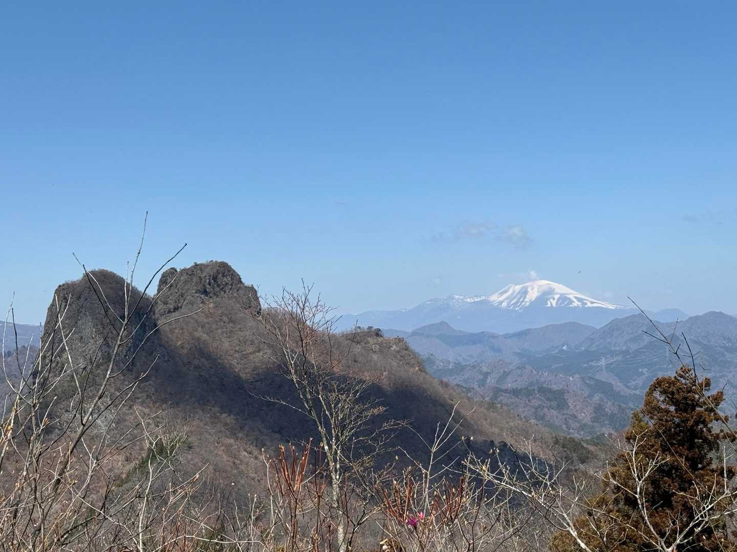 目指す鹿岳と浅間山