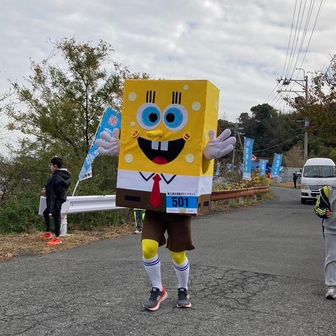 こーぢ（遅い仮装ランナー）