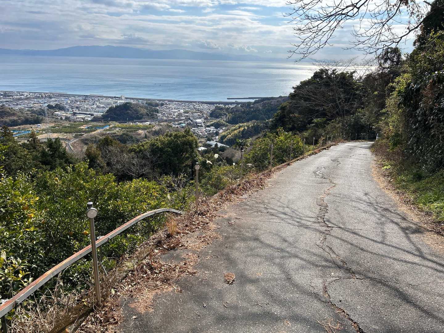 でも嫌な話をすると…心配ですよね東海地震😔
なんか7月予言とか噂話で世の中の一部で勝手に盛り上がっていますけど😩
そりゃ歴史的に来るのは解っていても来てほしくないですね。