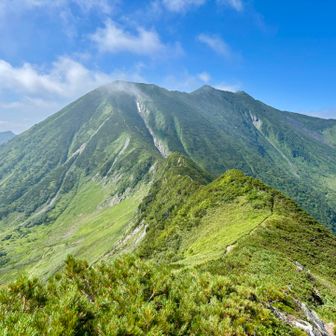 幌尻岳が姿を現しました‥！