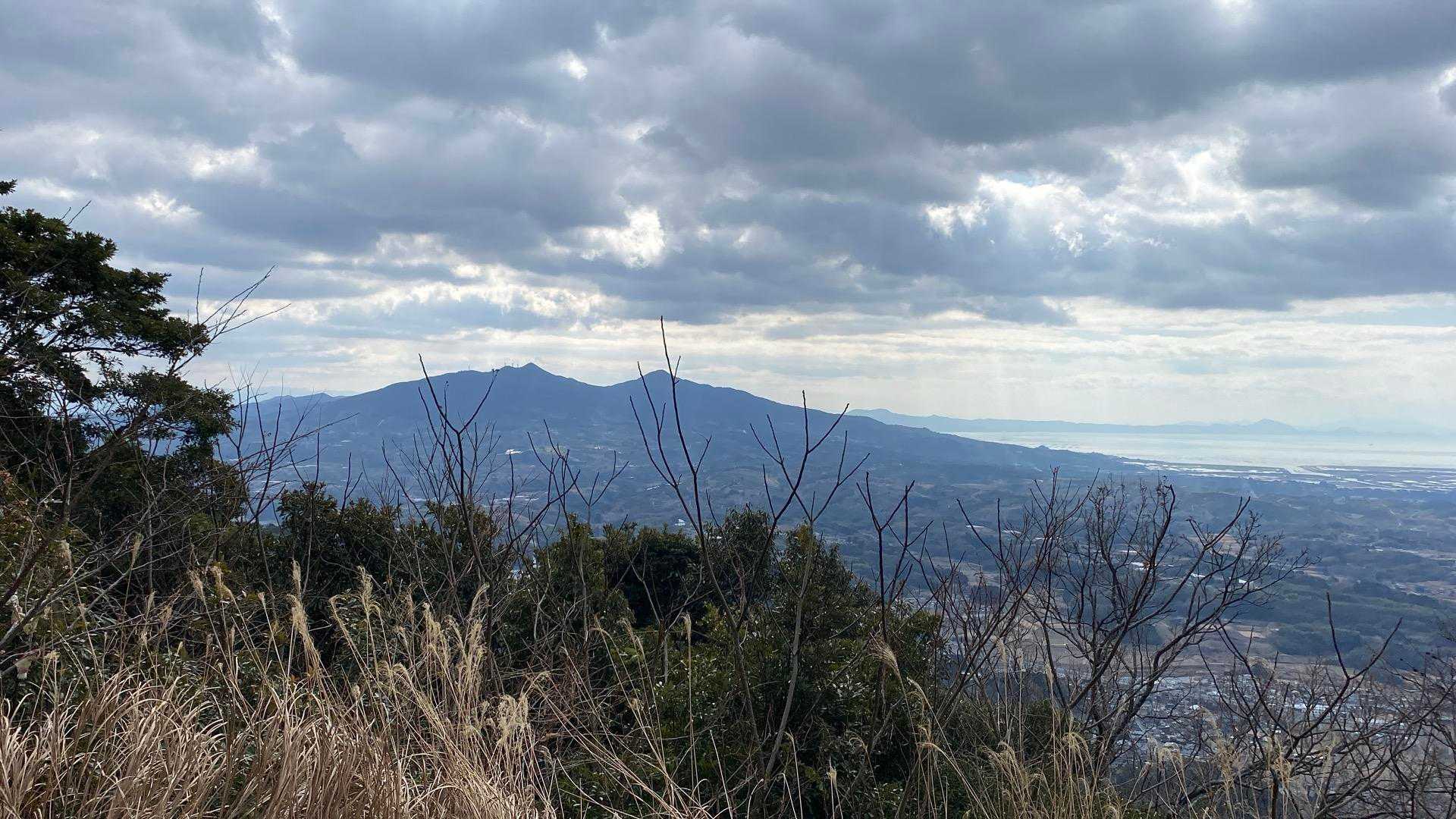 三ノ岳ニノ岳がよく見える