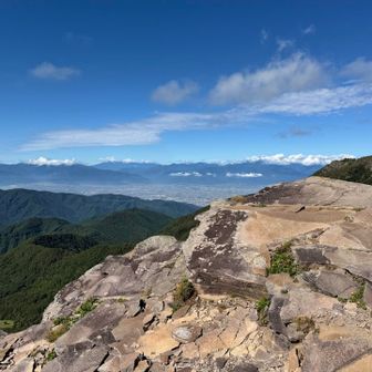 烏帽子岩