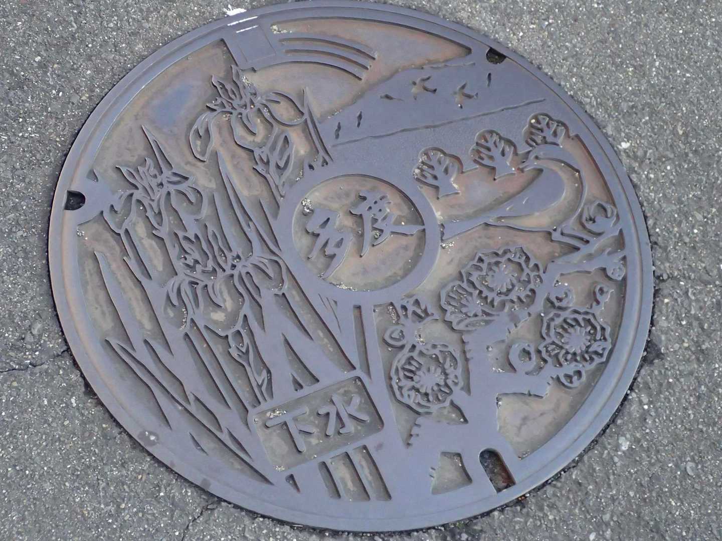 多度町のマンホール